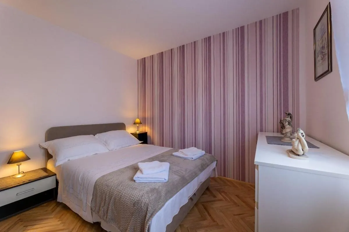 Smile Apartment Kastela